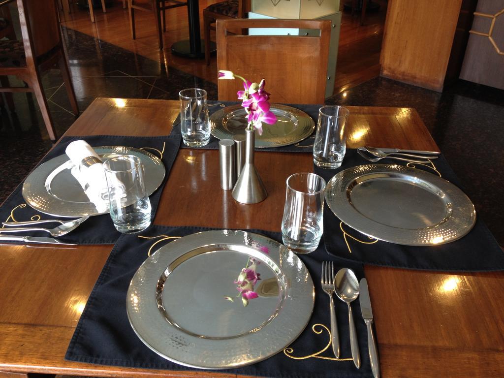 Blue Diamond Pune Ihcl Seleqtions Экстерьер фото